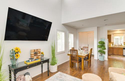 Oxnard House | Walk to Beach Luxe San Buenaventura Villa!