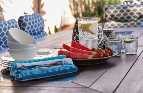 Dromana House | Walk to beach/shops Games room, linen Wifi. Pet friendly