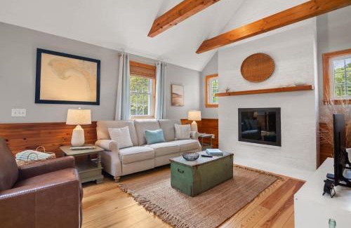 North Eastham House | Walk to Beach Spacious Home and Private Backyard