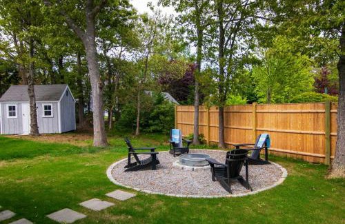 North Eastham House | Walk to Beach Spacious Home and Private Backyard