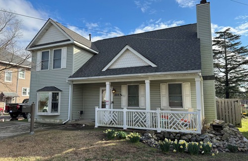 Bayview House | Walk to Beach! Spacious 4-bedroom house in charming Norfolk-this home has it ALL