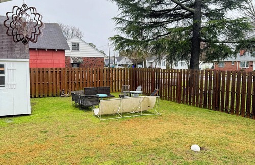 Bayview House | Walk to Beach! Spacious 4-bedroom house in charming Norfolk-this home has it ALL
