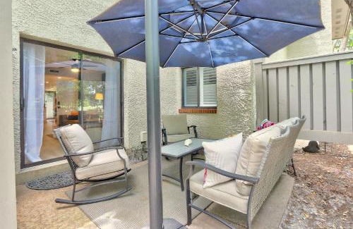 Folly Field House | Walk to Beach Pet Friendly BBQ Grill