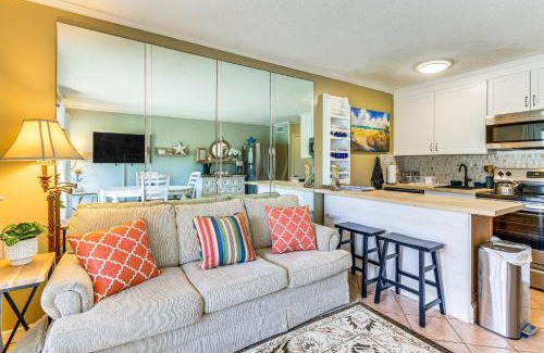 Folly Field Apartment | Walk to Beach Resort Perks at Hilton Head Condo!