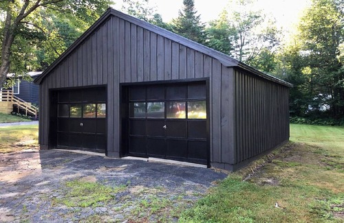 Bethel House | Walk to Bethel Village Activities, Events, Shops, Dining