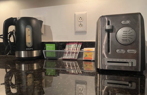North Capitol Apartment | Walk to Broadway - Downtown Nashville Apartment