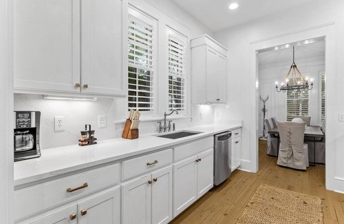 Forest District House | Walk to Camp WaterColor! LSV, Bikes, Pet Friendly! Perfect for Families!