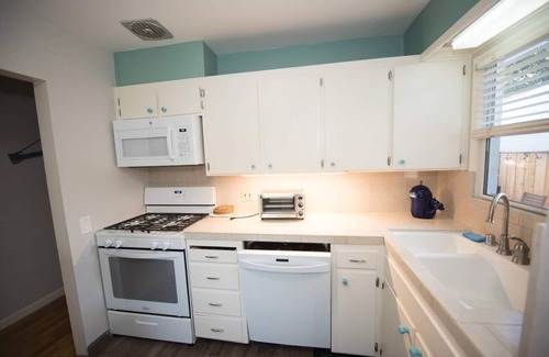 Opal Cliffs House | Walk to Capitola Beach, Private's Beach & Pleasure Point! New Huge Backyard!