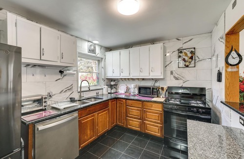Royal Oak House | Walk to Detroit Zoo: Home w/Sunroom & Patio!