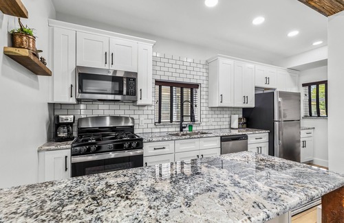 Holly Apartment | Walk to downtown Holly from this newly renovated historic apartment!