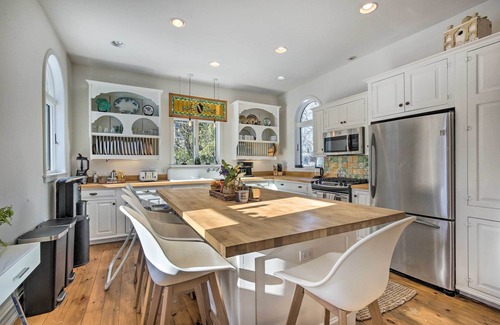 Millerton House | Walk to Downtown: Pet-Friendly Millerton Home!