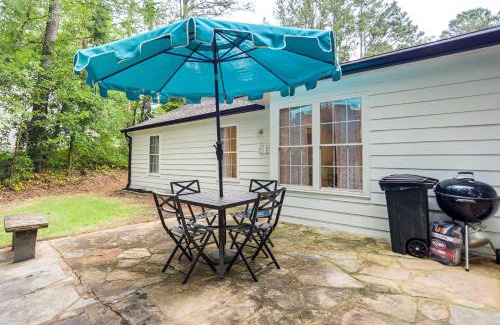 Woodstock House | Walk to Dtwn Woodstock Modern Home with Patio!