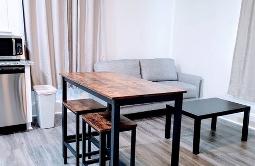 Durham Apartment | Walk to Duke Campus 1 Bedroom in Trinity Park