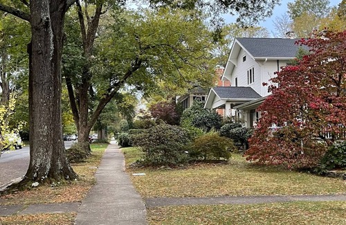 Durham Apartment | Walk to Duke Campus 1 Bedroom in Trinity Park