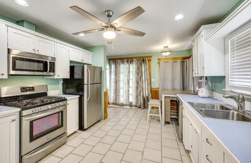 Puyallup House | Walk to Eats and Events! Downtown Puyallup Home