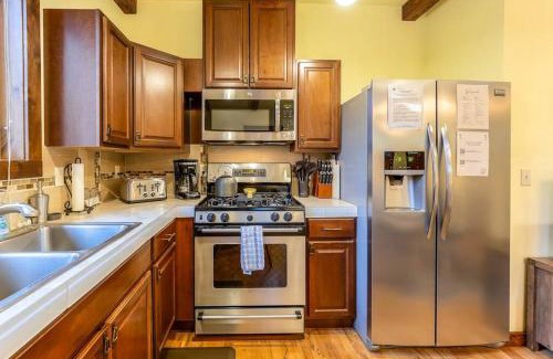River West House | Walk to Everything Bikes AC Dog Friendly