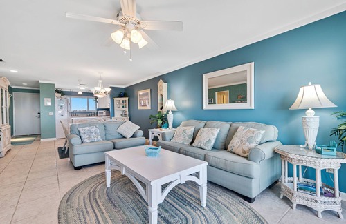 Ono Island Condo | Walk to FloraBama | Beachfront | 2 Pools, 2 Boat Docks w/Slips | My Beach Getaways