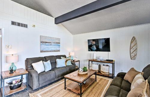 Pirates Beach House | Walk to Gulf Cozy Beach House in Galveston!