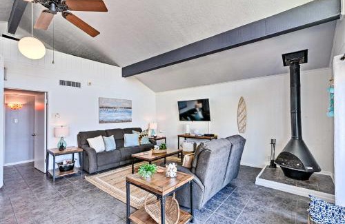Pirates Beach House | Walk to Gulf Cozy Beach House in Galveston!