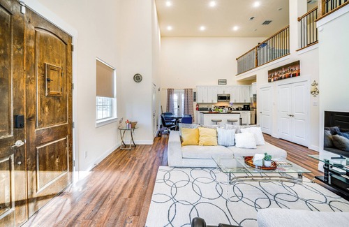 McKinney House | Walk to Historic Dtwn: McKinney Family Retreat