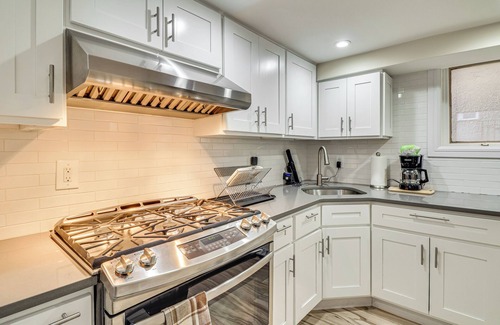 Hoboken Apartment | Walk to Hudson River Parks: Recently Renovated Apt
