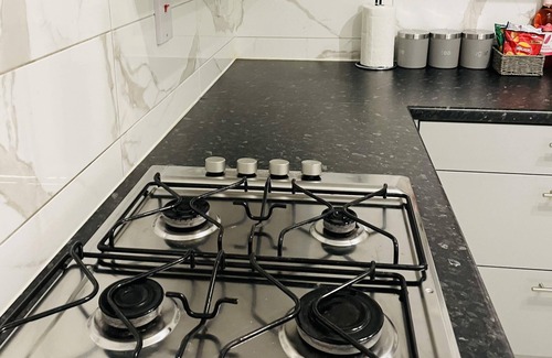 Royal Docks Apartment | Walk to Lcy Airport/Excel/dlr 1Br Flat