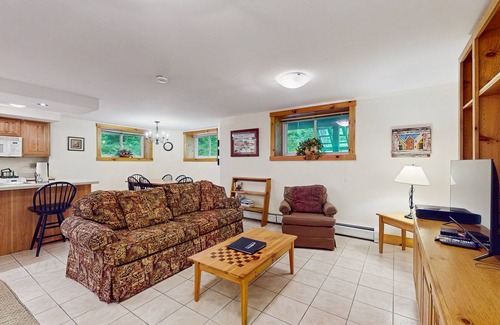 North Troy Condo | Walk to lifts basement condo near water park & golf course with deck
