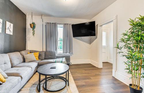 Stroudsburg House | Walk to Main St Shops and Dining Stroudsburg Unit!
