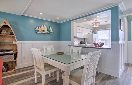Caine Woods House | Walk to Maryland Beach: Canal-Front Escape w/Dock