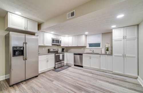 Clifton Heights House | Walk to Mellwood Art Center: Home w/Private Deck!