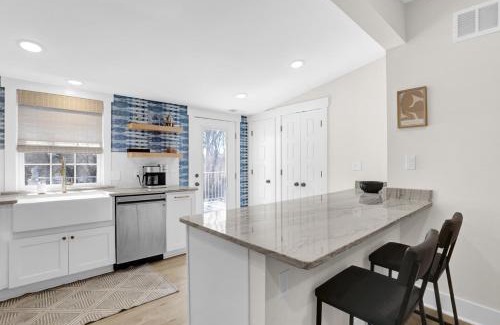Midtown Apartment | Walk to Memphis Nightlife, 100 Yr Old Cozy Apt