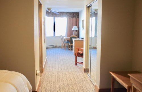 Crested Butte House | Walk To Mountain Base Studio For 4 & Pool