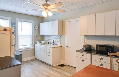 Wall Apartment | Walk to Ocean Grove Beach: Seaside Haven!