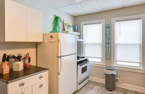 Wall Apartment | Walk to Ocean Grove Beach: Seaside Haven!