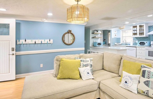 Atlantic Beach House | Walk to Ocean: Home w/Fire Pit in Atlantic Beach