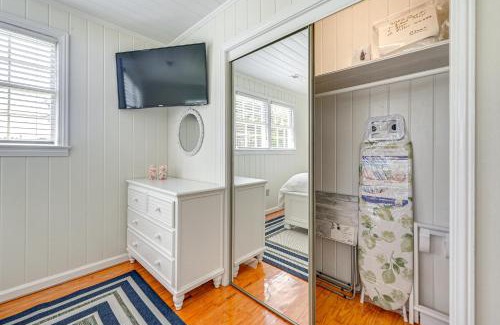 Atlantic Beach House | Walk to Ocean Pearl Cottage in Atlantic Beach