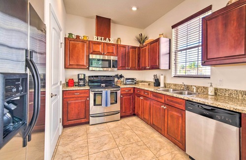 Homosassa Condo | Walk to River: Pet-Friendly Homosassa Condo!