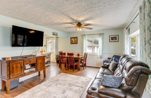 Bay View House | Walk to Sandusky Bay Home with Hot Tub and Fire Pit!