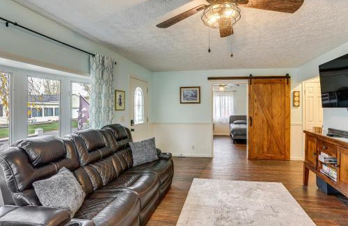Bay View House | Walk to Sandusky Bay Home with Hot Tub and Fire Pit!