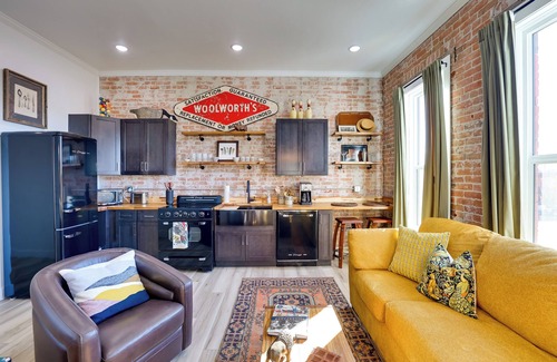 Emmett Apartment | Walk to Shops & Eats: Charming Dtwn Emmett Apt!