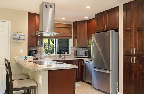 Dana Point Condo | Walk to Strands Beach - updated, comfortable and quiet