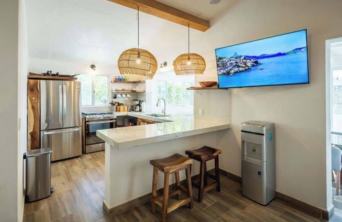 Emiliano Zapata House | Walk to Surf & Town – Family-Friendly Beach Casita