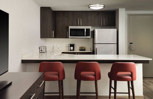 Surfside Hotel | Walk to Surfside Beach from This Well-Appointed Suite w/Kitchenette