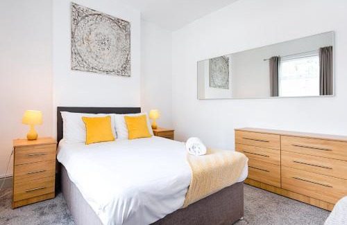 Landore Apartment | Walk to Swansea Stadium, 3 Rooms, Smart Tv's