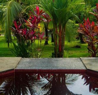 Pavones Villa | Walk to the beach, chill by the pool. Casa Sol!