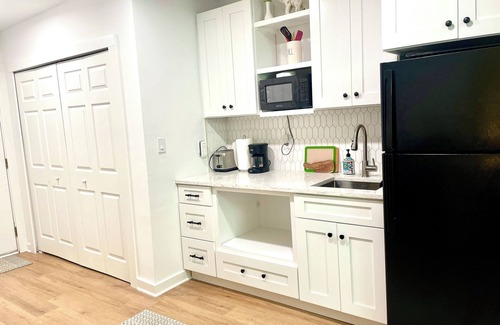 Neptune Beach House | Walk to the beach or the park! Family sized home!