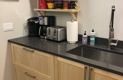 Warren Condo | Walk to the slopes - very spacious, sauna and gorgeous!