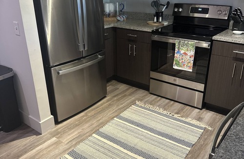 Oxford Condo | Walk to the square and the grove! This 2BR 2BA is the perfect location.