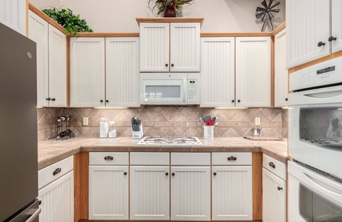 Litchfield Park Condo | Walk to the Wigwam from this charming single-level condo!