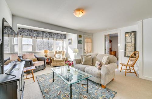 North Creek Apartment | Walk to Town and River Cozy North Creek Cottage